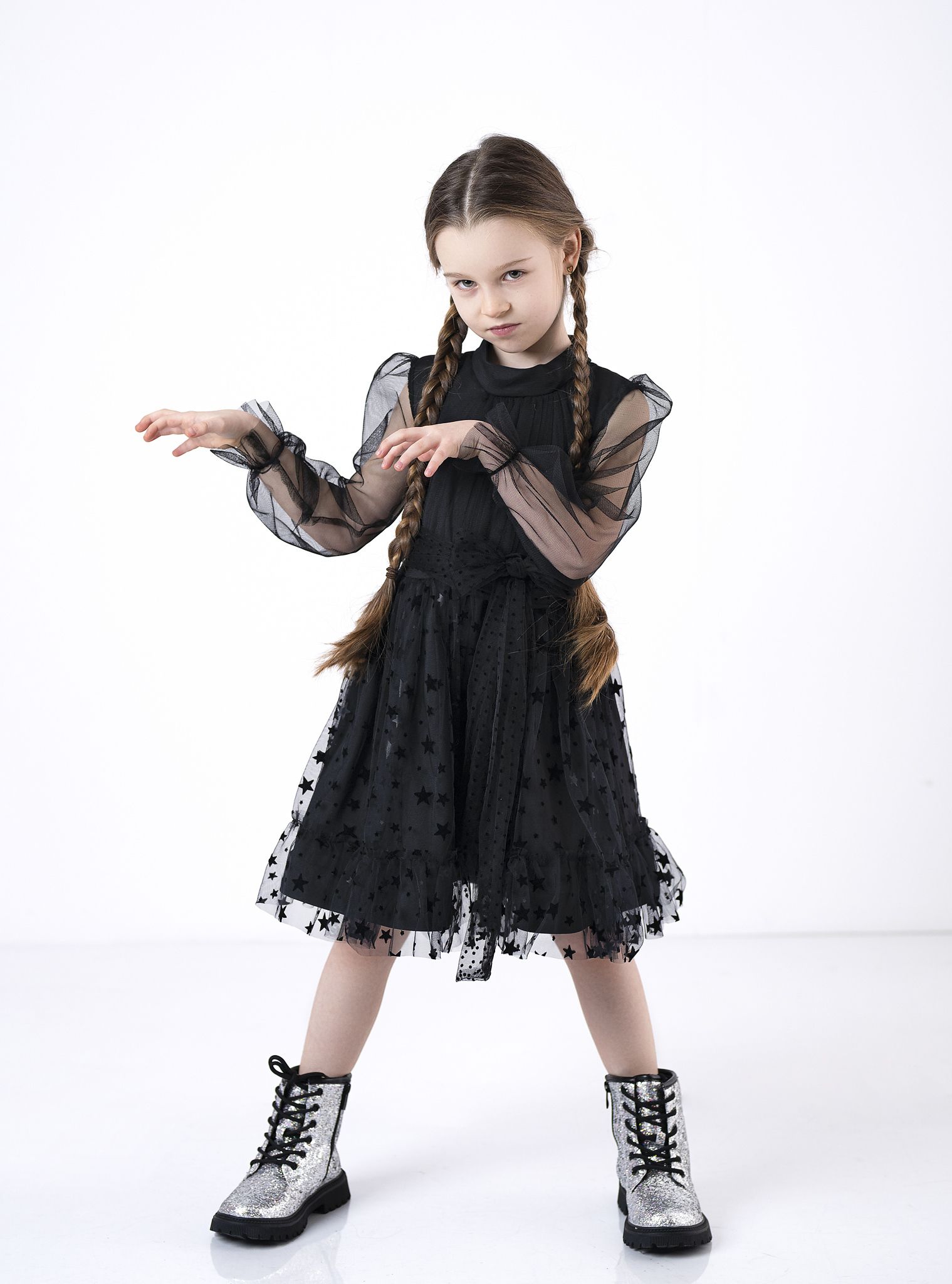 Czarna tiulowa sukienka w stylu Wednesday